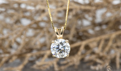 engagement rings by Lily Arkwright